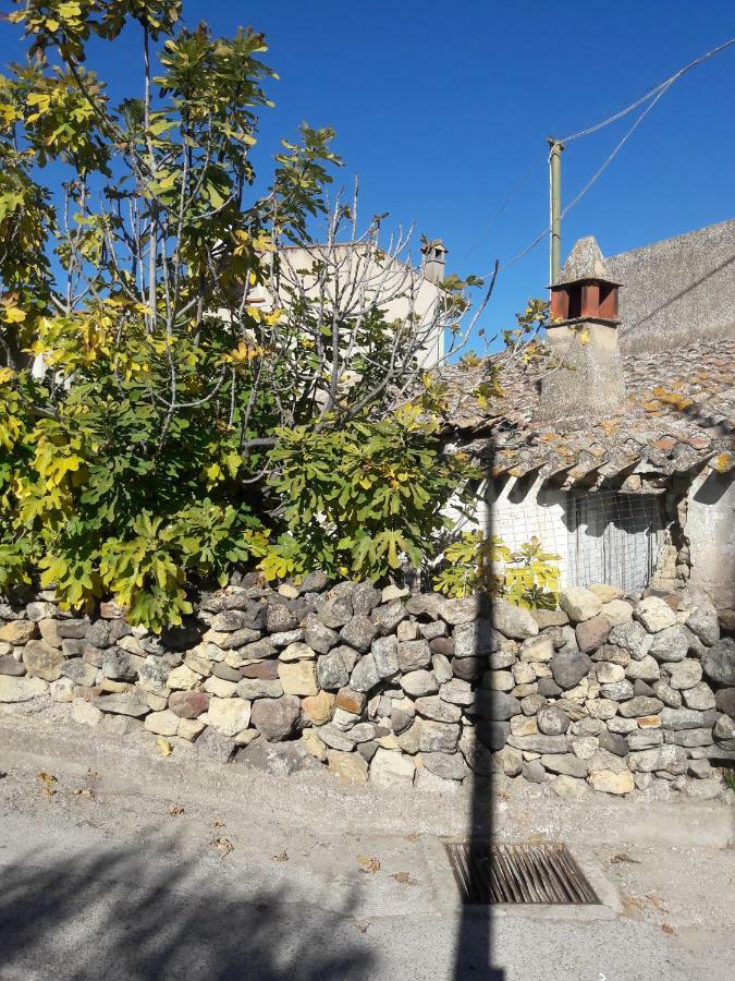 B&B Daddanca Ales Dış mekan fotoğraf